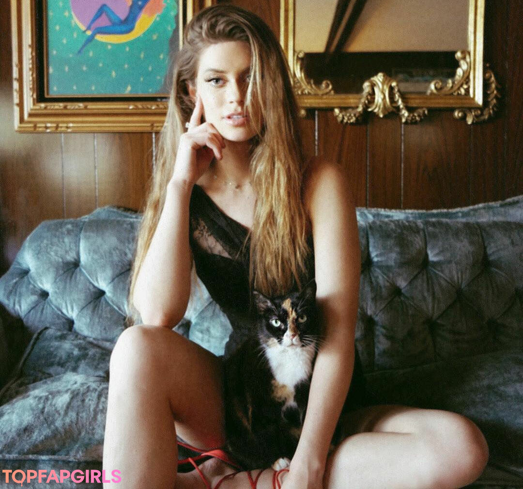 Foto desnuda filtrada de OnlyFans de Hannah Stocking #456 Foto desnuda filtrada de OnlyFans de Hannah Stocking #456