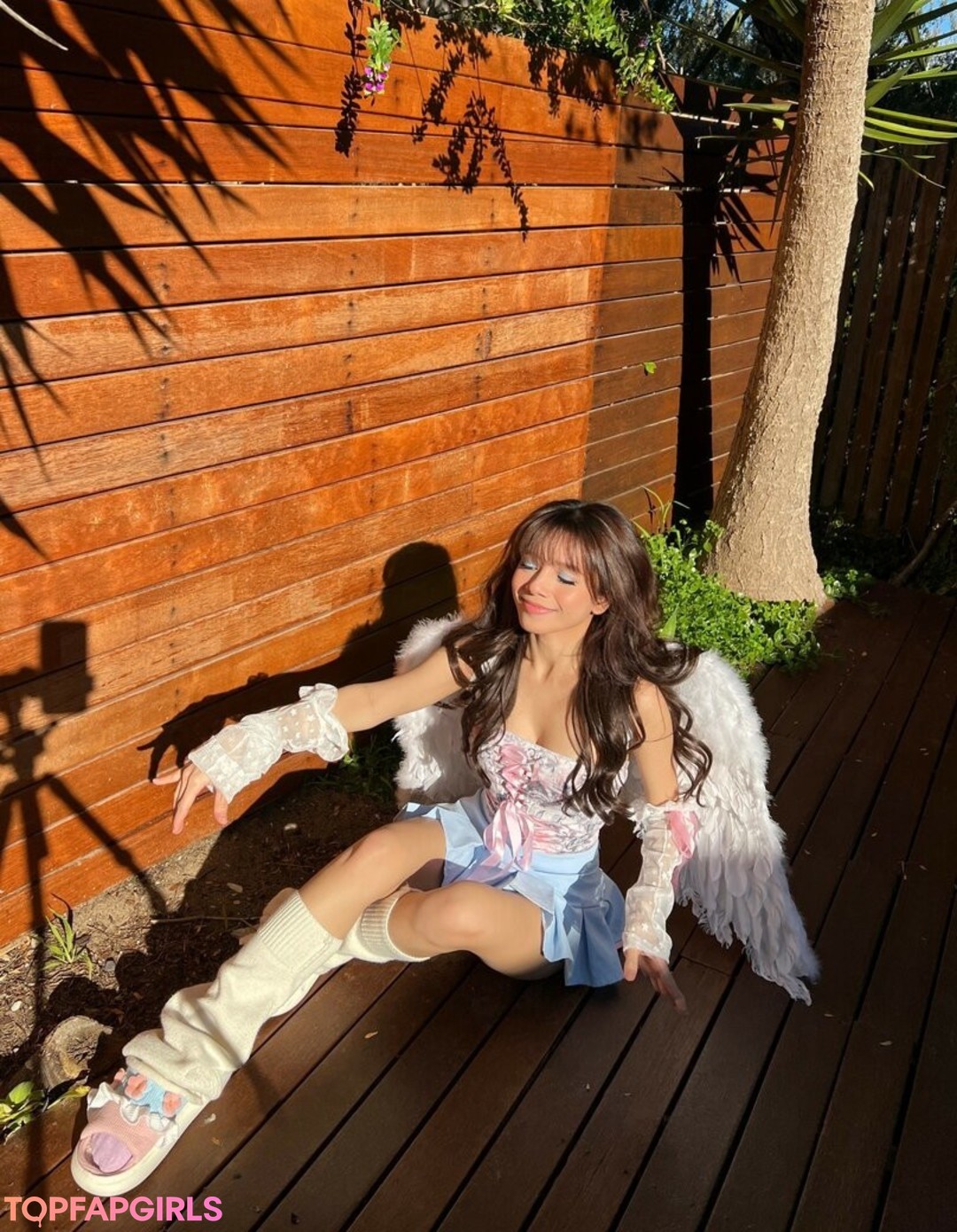 Foto desnuda filtrada de OnlyFans de Eeeveenara #98 Foto desnuda filtrada de OnlyFans de Eeeveenara #98