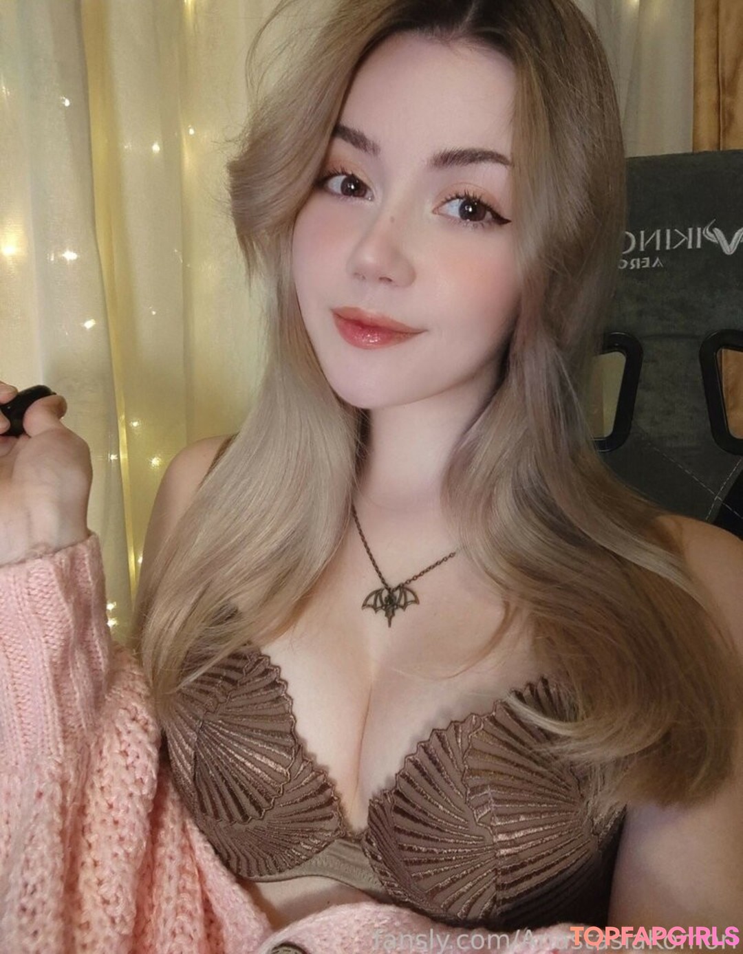 Foto desnuda filtrada de OnlyFans de Anastasia Komori #407 Foto desnuda filtrada de OnlyFans de Anastasia Komori #407