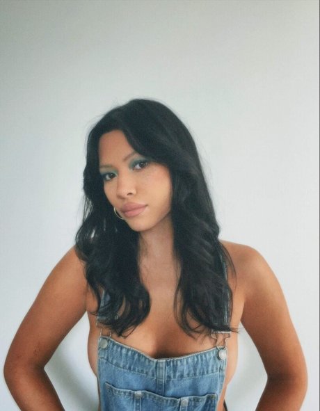Julia Kelly