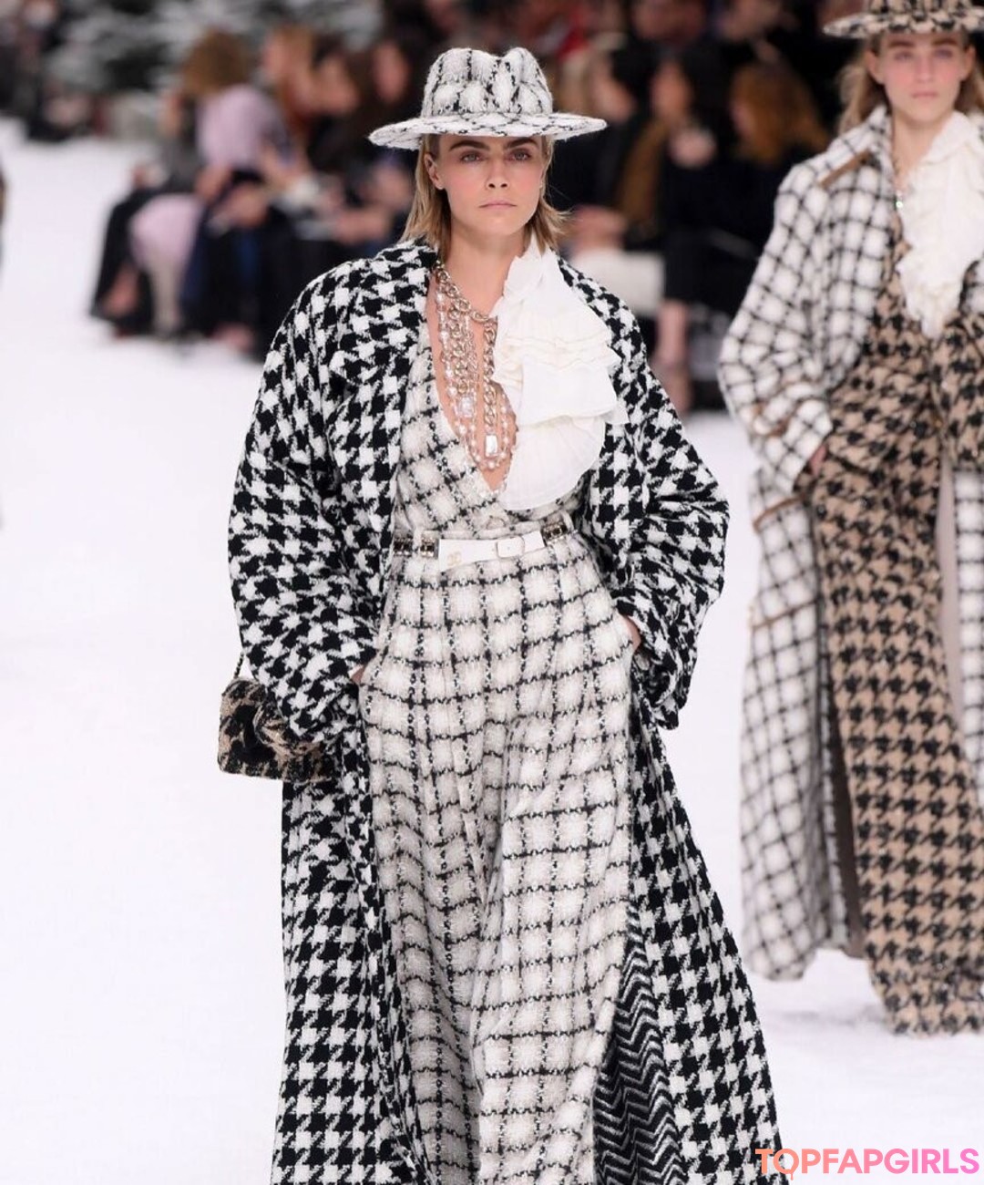 Foto desnuda filtrada de OnlyFans de Cara Delevingne #1080 Foto desnuda filtrada de OnlyFans de Cara Delevingne #1080