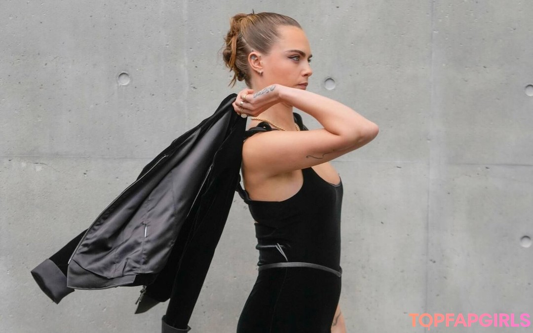 Foto desnuda filtrada de OnlyFans de Cara Delevingne #1219 Foto desnuda filtrada de OnlyFans de Cara Delevingne #1219