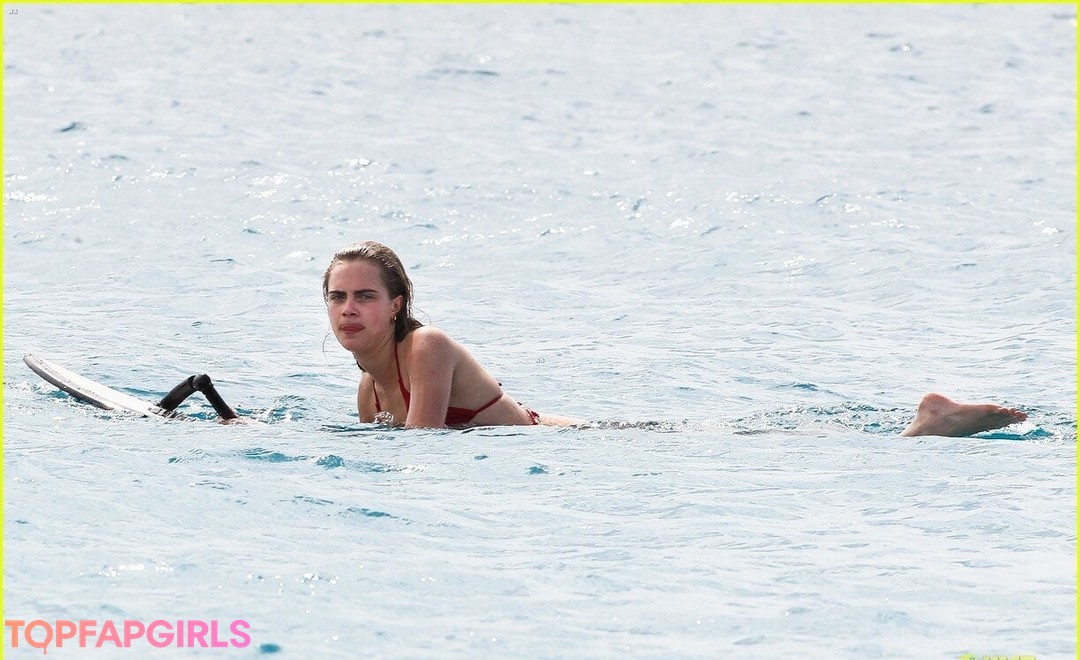 Foto desnuda filtrada de OnlyFans de Cara Delevingne #364 Foto desnuda filtrada de OnlyFans de Cara Delevingne #364