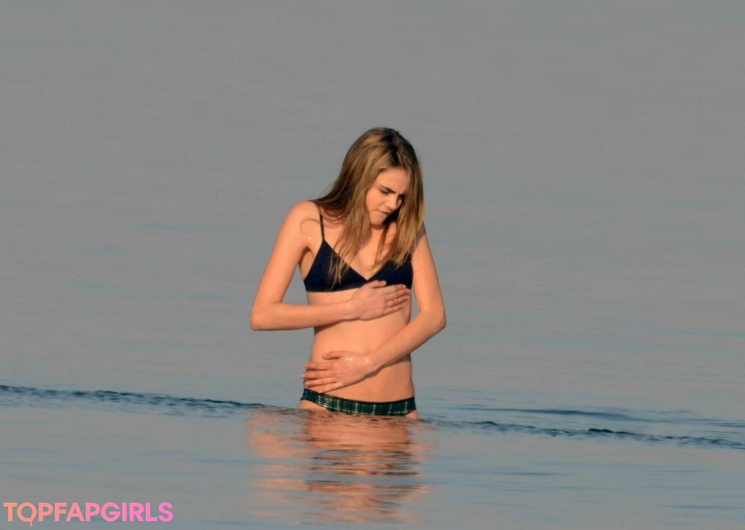 Foto desnuda filtrada de OnlyFans de Cara Delevingne #401 Foto desnuda filtrada de OnlyFans de Cara Delevingne #401