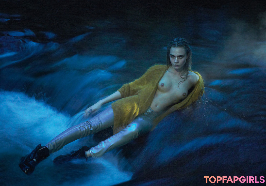 Foto desnuda filtrada de OnlyFans de Cara Delevingne #43 Foto desnuda filtrada de OnlyFans de Cara Delevingne #43