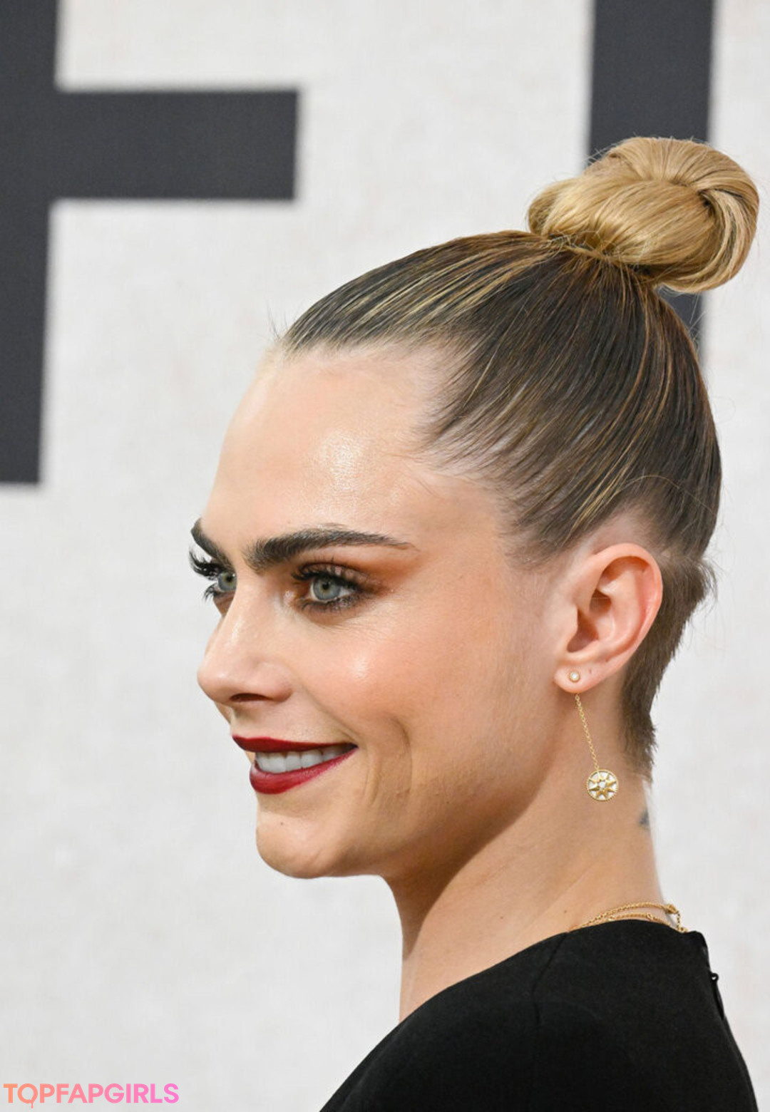 Foto desnuda filtrada de OnlyFans de Cara Delevingne #507 Foto desnuda filtrada de OnlyFans de Cara Delevingne #507