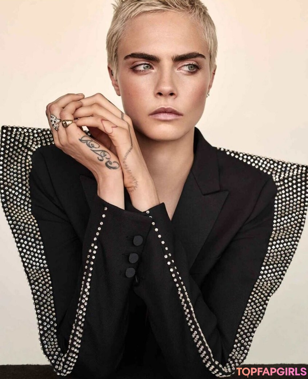 Foto desnuda filtrada de OnlyFans de Cara Delevingne #555 Foto desnuda filtrada de OnlyFans de Cara Delevingne #555