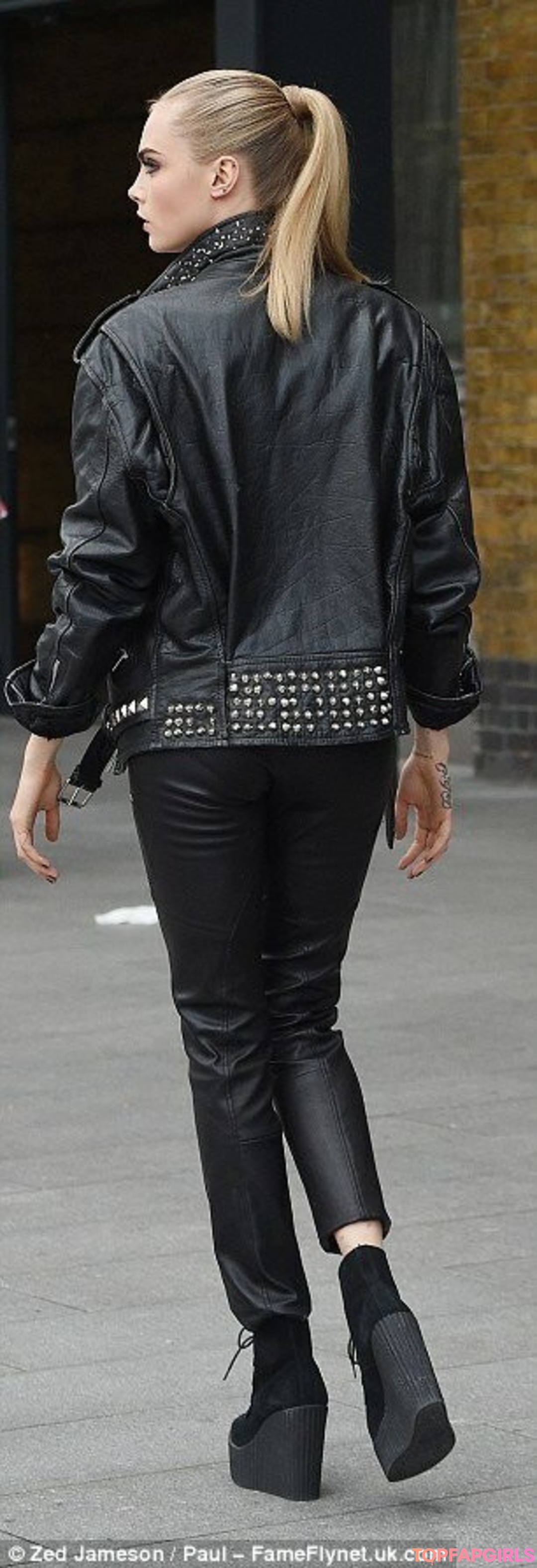 Foto desnuda filtrada de OnlyFans de Cara Delevingne #589 Foto desnuda filtrada de OnlyFans de Cara Delevingne #589