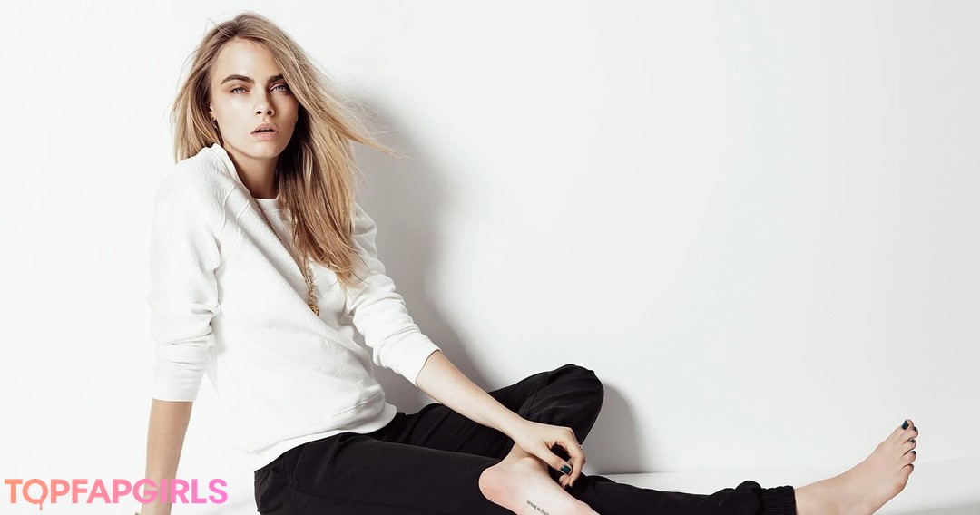 Foto desnuda filtrada de OnlyFans de Cara Delevingne #686 Foto desnuda filtrada de OnlyFans de Cara Delevingne #686