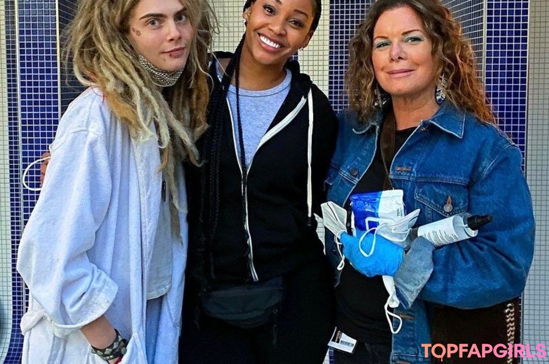 Foto desnuda filtrada de OnlyFans de Cara Delevingne #839 Foto desnuda filtrada de OnlyFans de Cara Delevingne #839