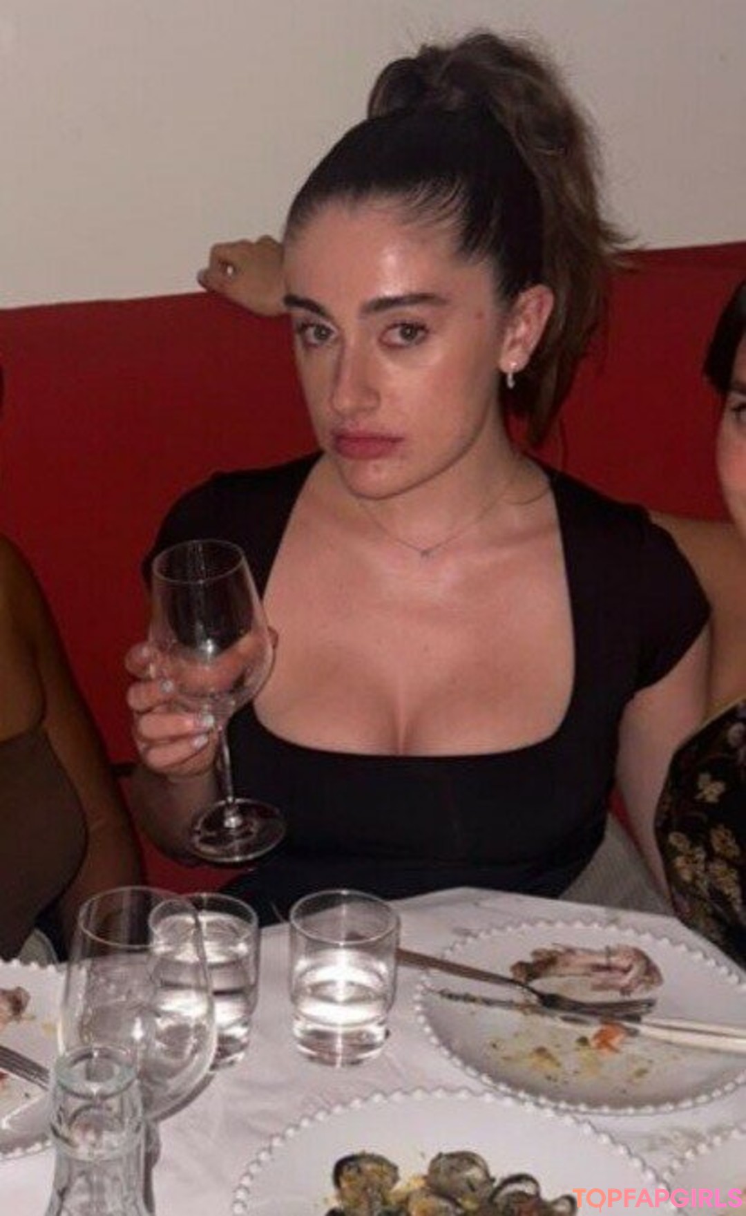 Foto desnuda filtrada de OnlyFans de Rachel Anne Sennott #274 Foto desnuda filtrada de OnlyFans de Rachel Anne Sennott #274