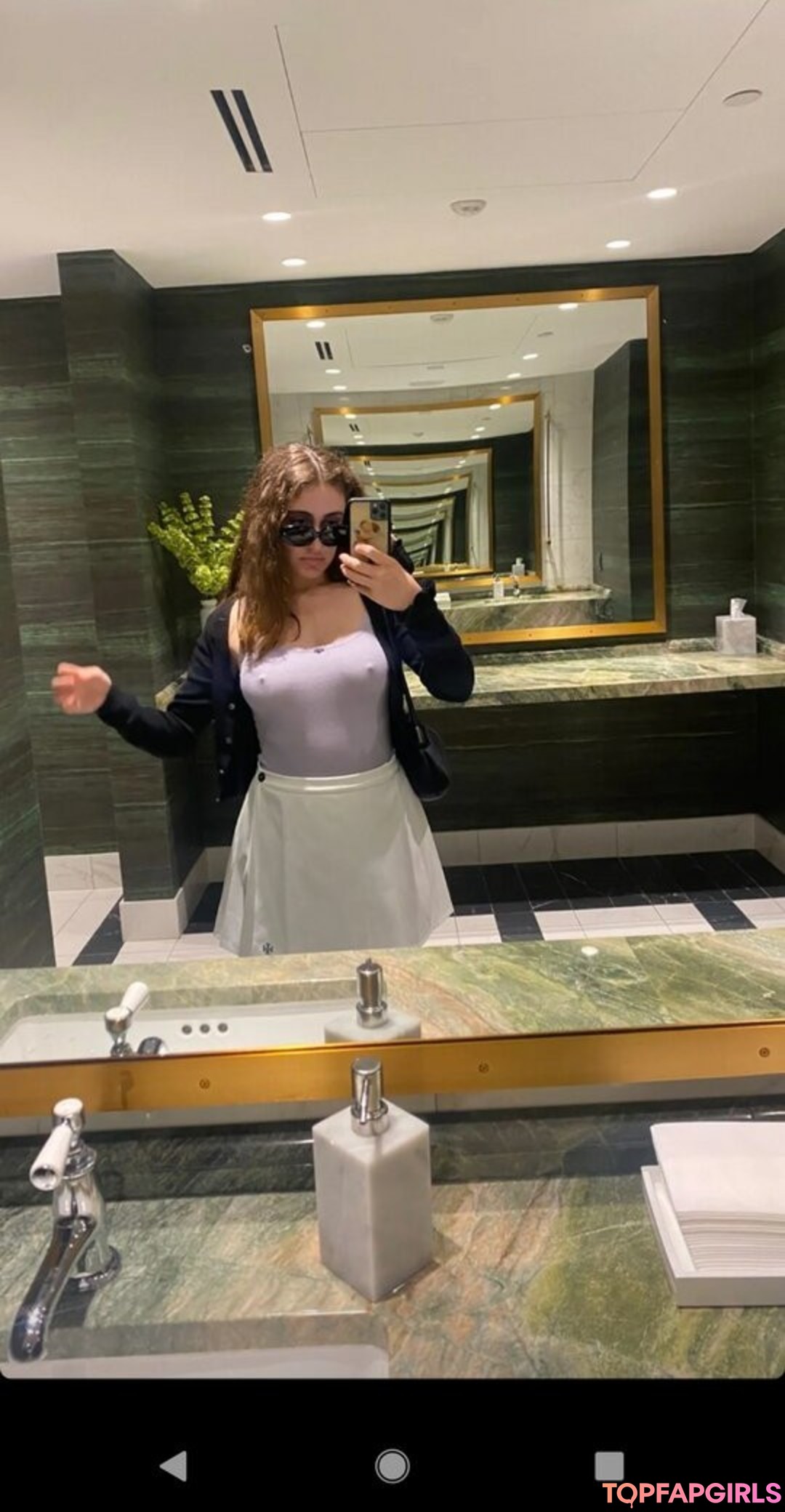 Foto desnuda filtrada de OnlyFans de Rachel Anne Sennott #43 Foto desnuda filtrada de OnlyFans de Rachel Anne Sennott #43