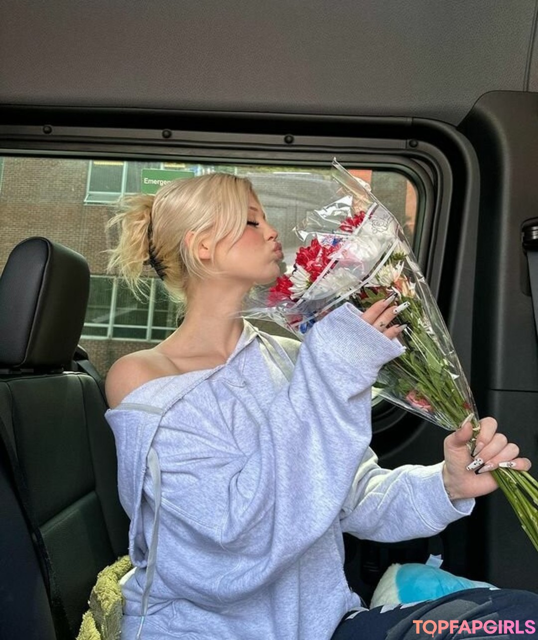 Foto desnuda filtrada de OnlyFans de Loren Gray #498 Foto desnuda filtrada de OnlyFans de Loren Gray #498