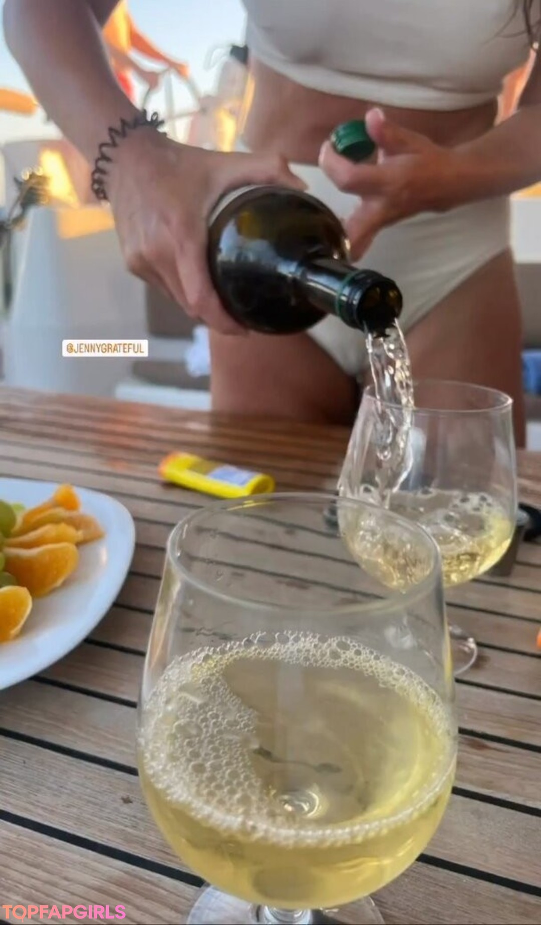 Foto desnuda filtrada de OnlyFans de Jennygrateful #110 Foto desnuda filtrada de OnlyFans de Jennygrateful #110