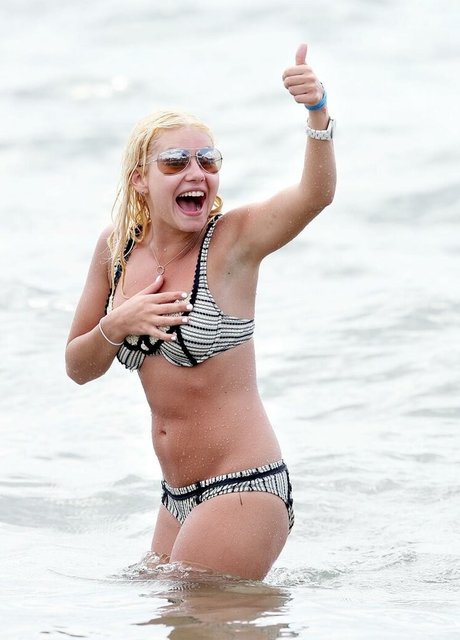 Elisha Cuthbert