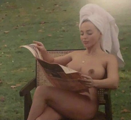 Luna Stevens
