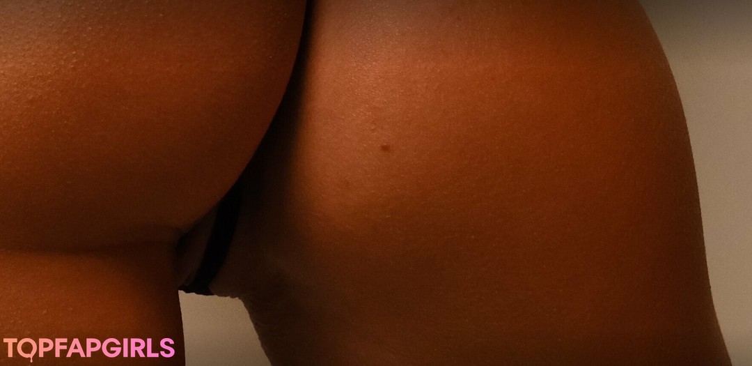 Foto desnuda filtrada de OnlyFans de Aricia Silva #375 Foto desnuda filtrada de OnlyFans de Aricia Silva #375