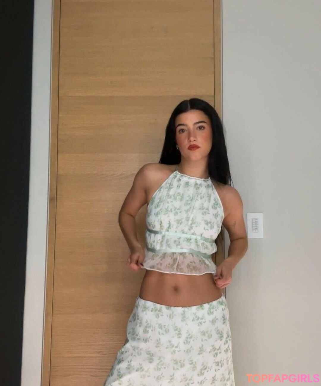 Foto desnuda filtrada de OnlyFans de Charli Damelio #603 Foto desnuda filtrada de OnlyFans de Charli Damelio #603