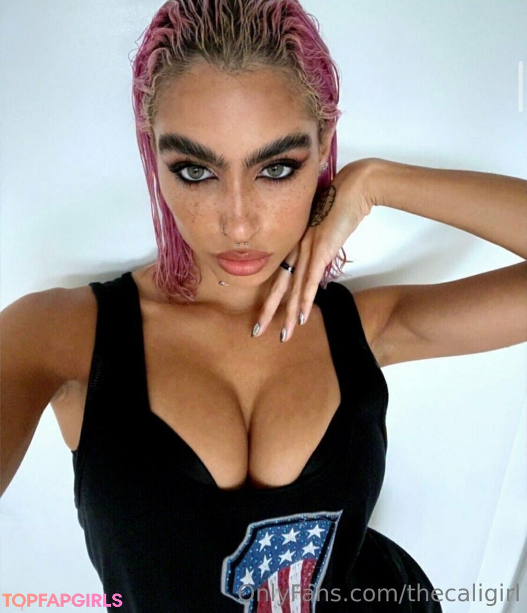Foto desnuda filtrada de OnlyFans de Thecaligirl #2 Foto desnuda filtrada de OnlyFans de Thecaligirl #2