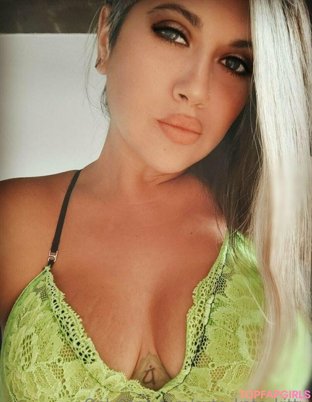 Foto desnuda filtrada de OnlyFans de Cutekatekitty #182 Foto desnuda filtrada de OnlyFans de Cutekatekitty #182