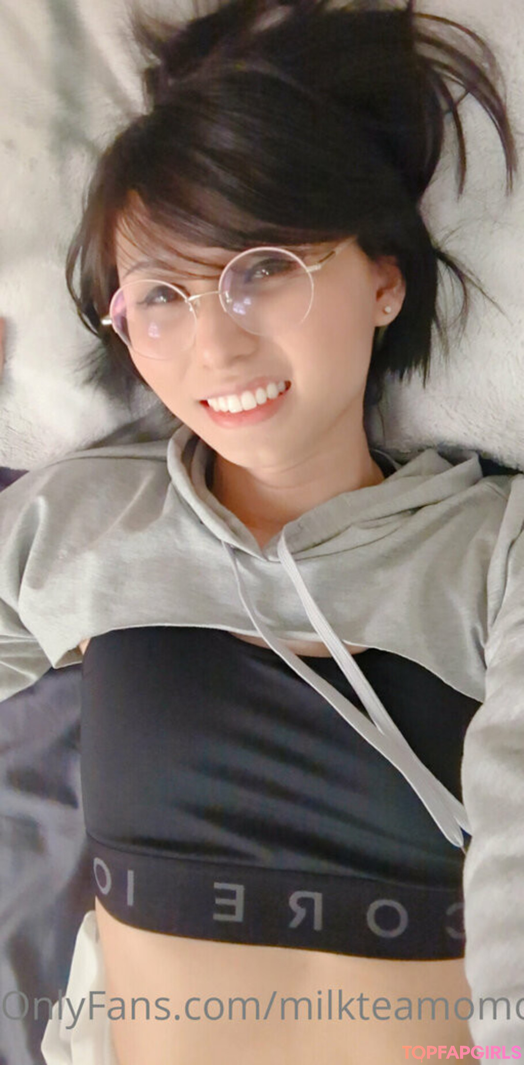 Foto desnuda filtrada de OnlyFans de Milkteamomoko #14 Foto desnuda filtrada de OnlyFans de Milkteamomoko #14