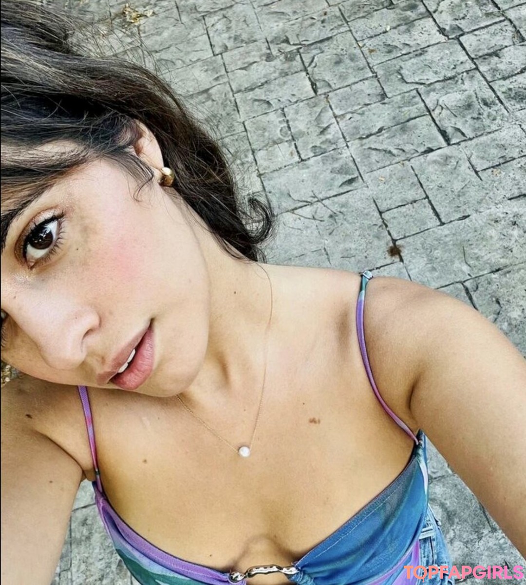 Foto desnuda filtrada de OnlyFans de Camila Cabello #1174