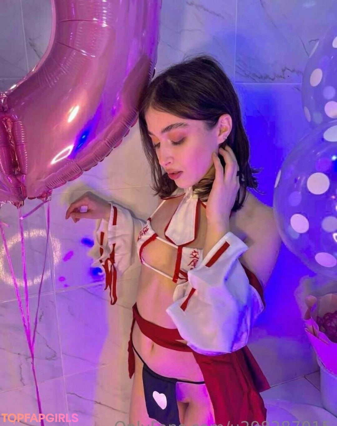 Foto desnuda filtrada de OnlyFans de Crazyluuuuuna #11 Foto desnuda filtrada de OnlyFans de Crazyluuuuuna #11