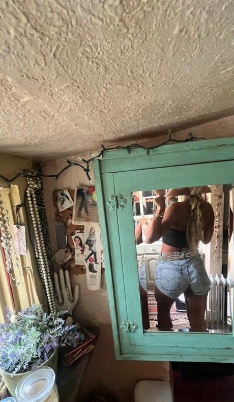 Sommer Ray
