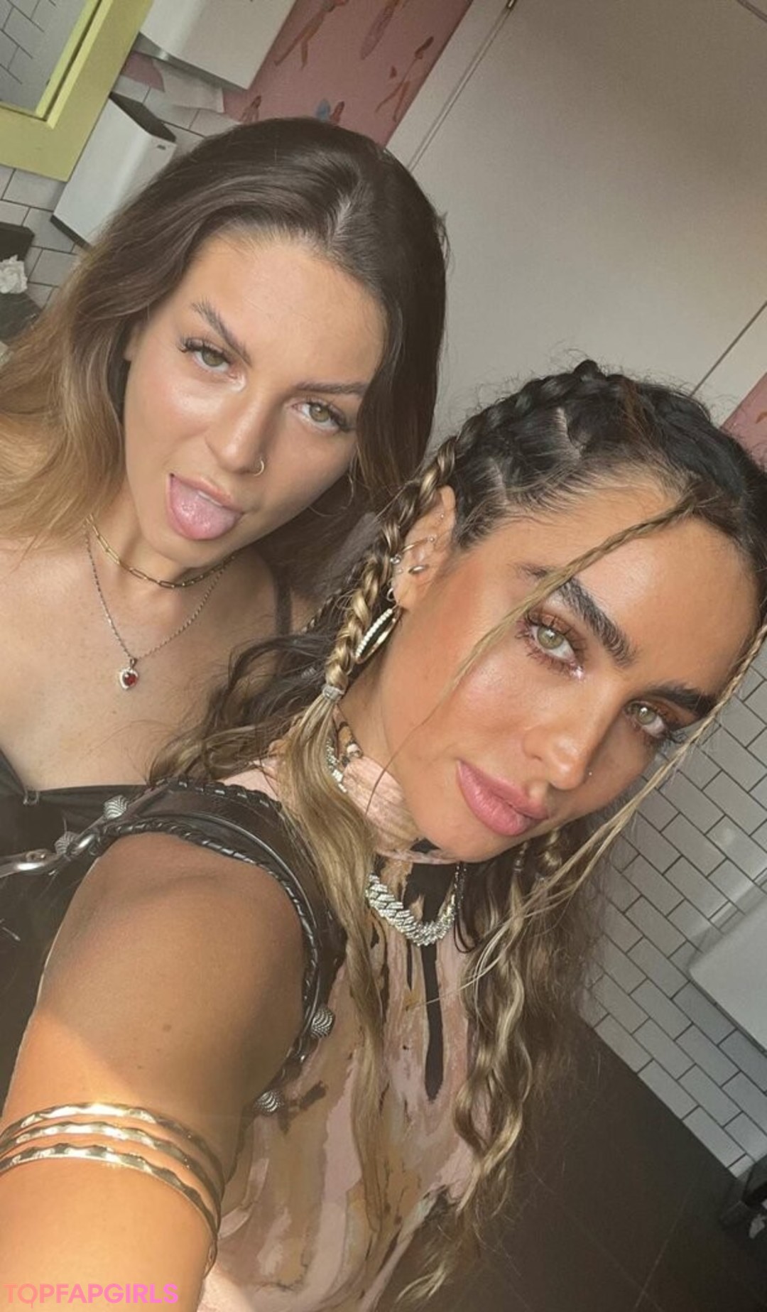 Foto desnuda filtrada de OnlyFans de Sommer Ray #1722 Foto desnuda filtrada de OnlyFans de Sommer Ray #1722