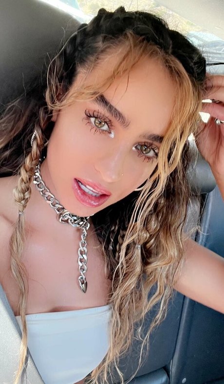 Sommer Ray
