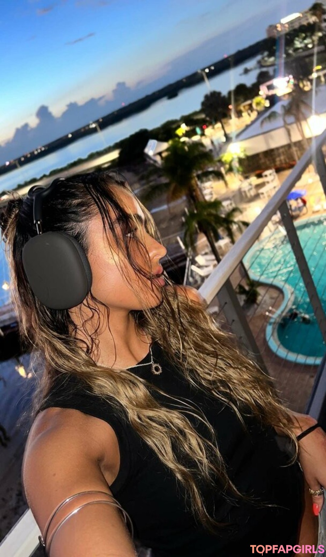 Foto desnuda filtrada de OnlyFans de Sommer Ray #1971