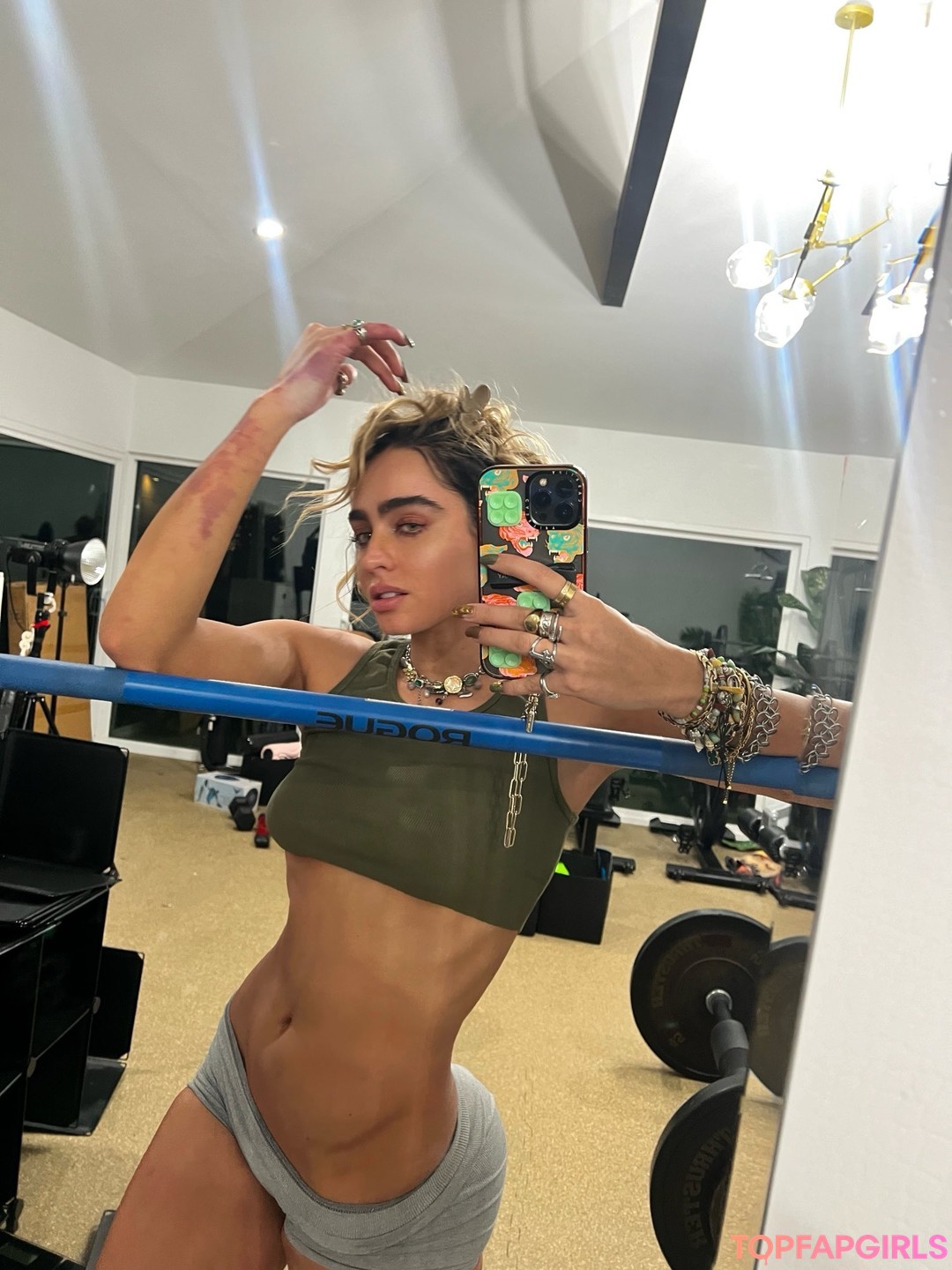 Foto desnuda filtrada de OnlyFans de Sommer Ray #3009 Foto desnuda filtrada de OnlyFans de Sommer Ray #3009