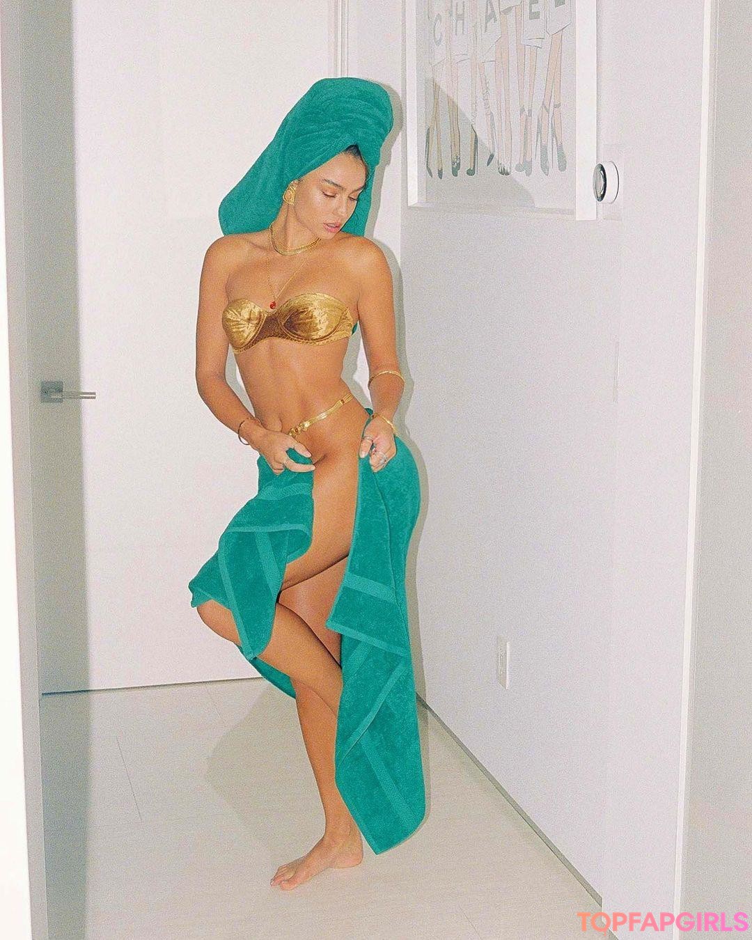 Foto desnuda filtrada de OnlyFans de Sommer Ray #3369 Foto desnuda filtrada de OnlyFans de Sommer Ray #3369