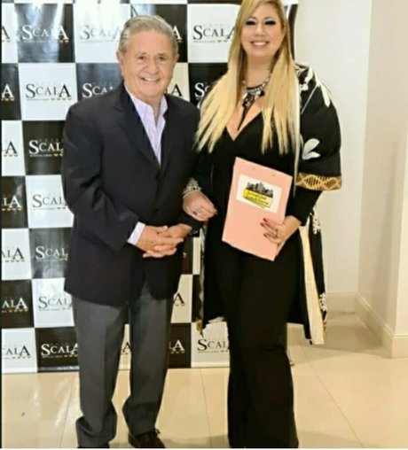 Blonde_maria