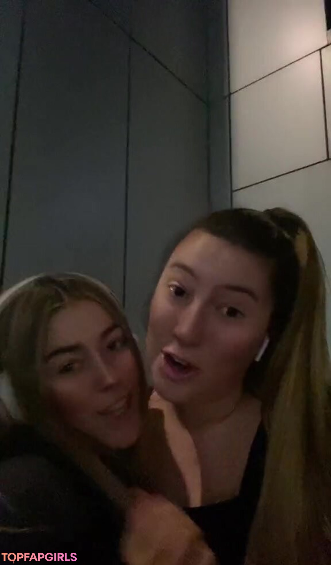 Foto desnuda filtrada de OnlyFans de The Blue Dress Girl #62 Foto desnuda filtrada de OnlyFans de The Blue Dress Girl #62