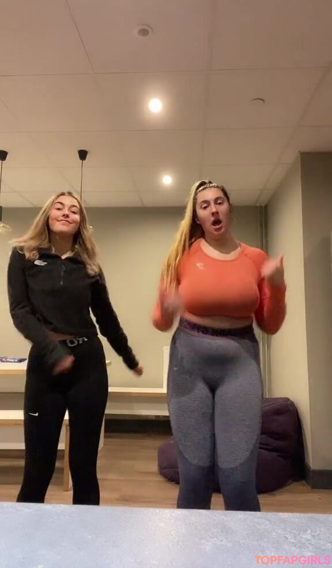 Foto desnuda filtrada de OnlyFans de The Blue Dress Girl #63 Foto desnuda filtrada de OnlyFans de The Blue Dress Girl #63