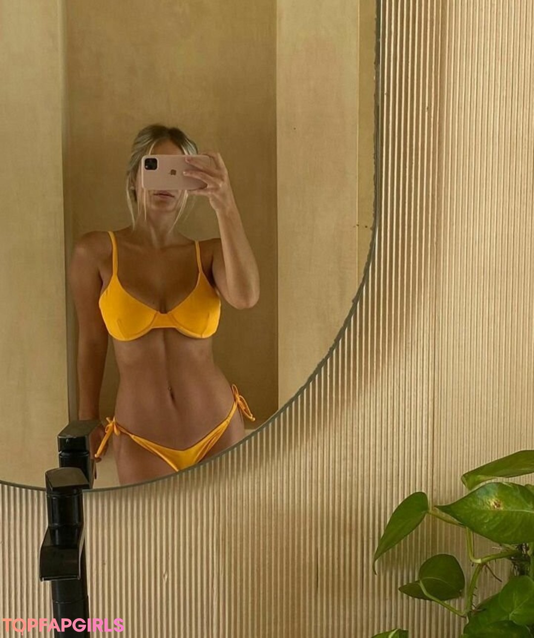 Foto desnuda filtrada de OnlyFans de Sol Aguilera #350 Foto desnuda filtrada de OnlyFans de Sol Aguilera #350