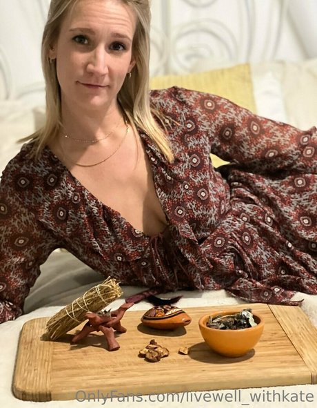 Foto desnuda filtrada de OnlyFans de Livewellwithkate