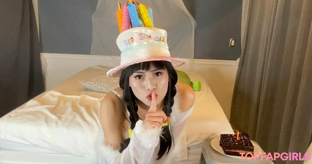 Foto desnuda filtrada de OnlyFans de Asianladydoll #148 Foto desnuda filtrada de OnlyFans de Asianladydoll #148