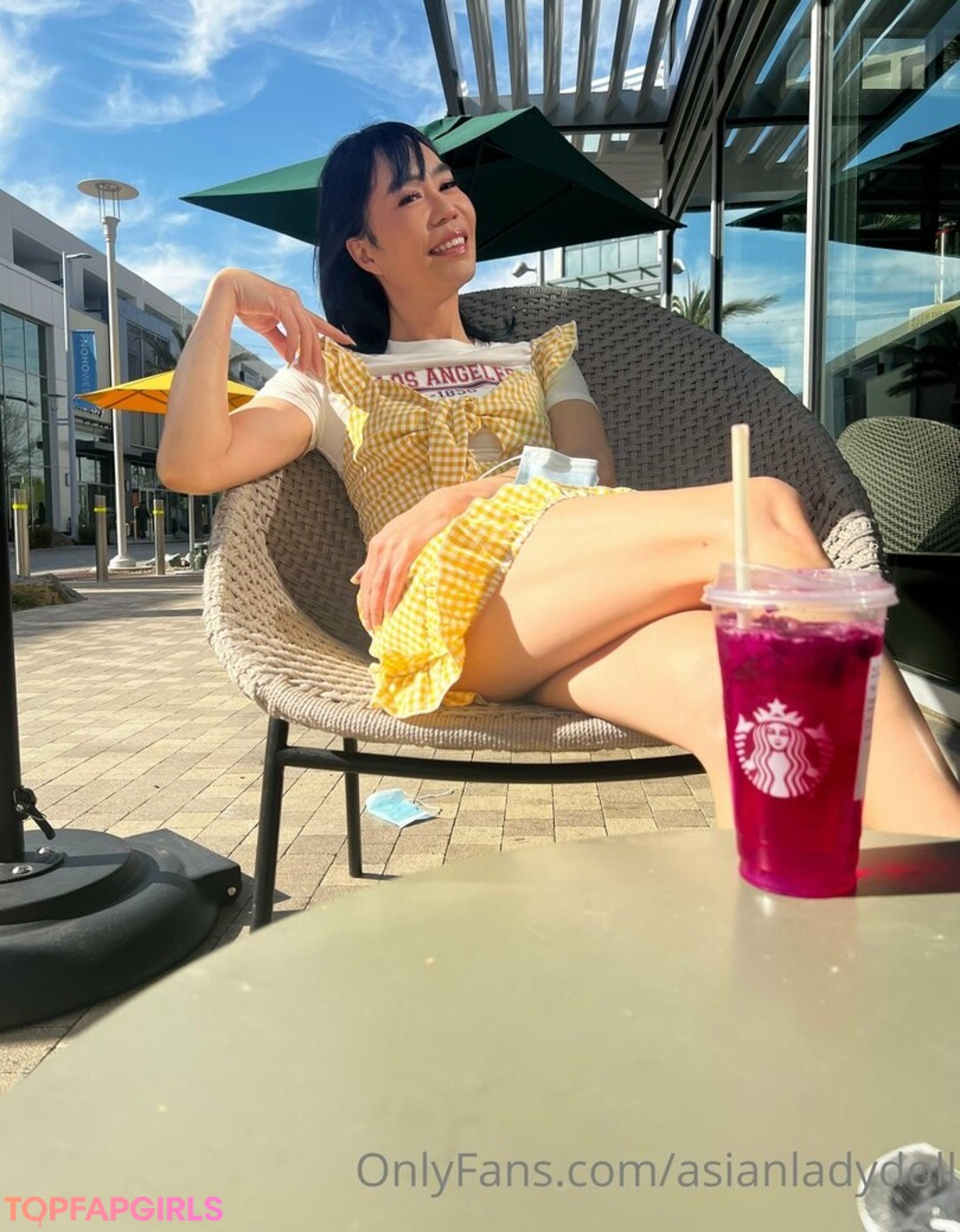 Foto desnuda filtrada de OnlyFans de Asianladydoll #82 Foto desnuda filtrada de OnlyFans de Asianladydoll #82