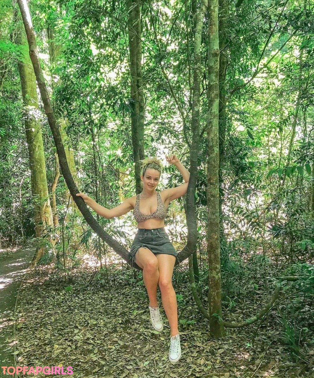 Foto desnuda filtrada de OnlyFans de Abbie Chatfield #355 Foto desnuda filtrada de OnlyFans de Abbie Chatfield #355