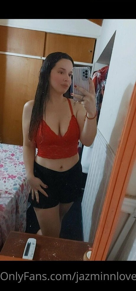 Foto desnuda filtrada de OnlyFans de Jazminnlove