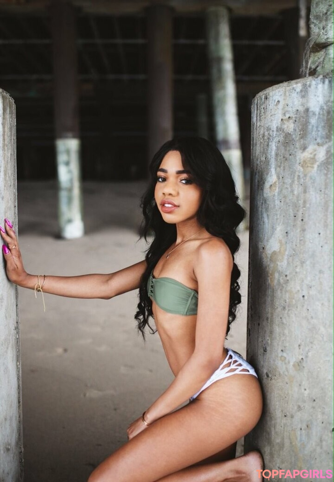 Foto desnuda filtrada de OnlyFans de Teala Dunn #14 Foto desnuda filtrada de OnlyFans de Teala Dunn #14