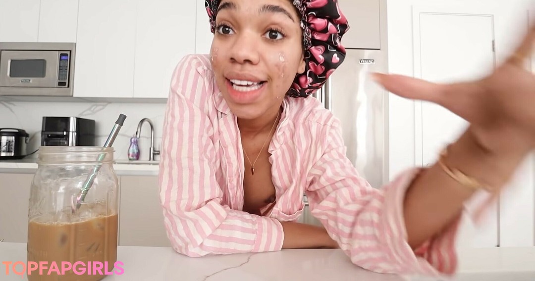 Foto desnuda filtrada de OnlyFans de Teala Dunn #50 Foto desnuda filtrada de OnlyFans de Teala Dunn #50