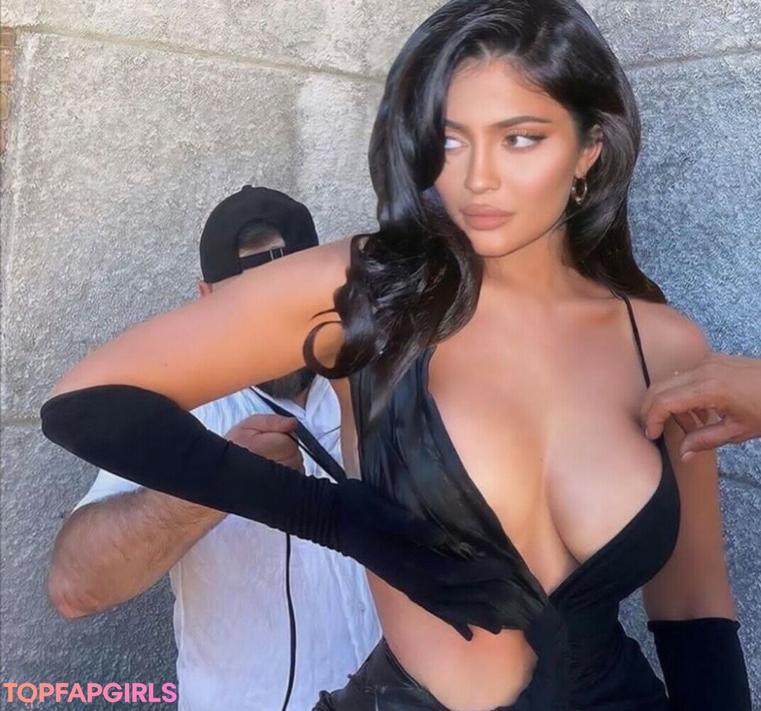 Foto desnuda filtrada de OnlyFans de Kylie Jenner #502 Foto desnuda filtrada de OnlyFans de Kylie Jenner #502