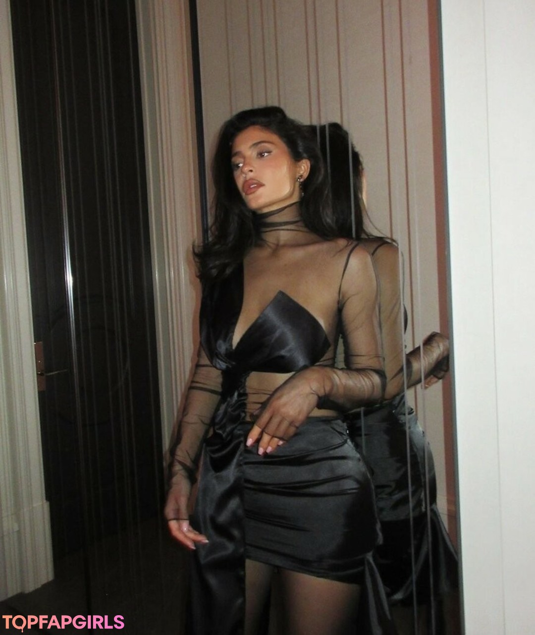 Foto desnuda filtrada de OnlyFans de Kylie Jenner #951 Foto desnuda filtrada de OnlyFans de Kylie Jenner #951