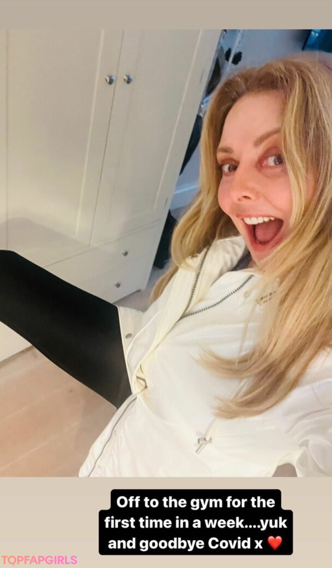 Foto desnuda filtrada de OnlyFans de Carol Vorderman #1195