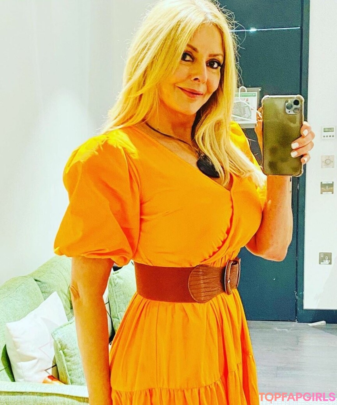 Foto desnuda filtrada de OnlyFans de Carol Vorderman #185 Foto desnuda filtrada de OnlyFans de Carol Vorderman #185