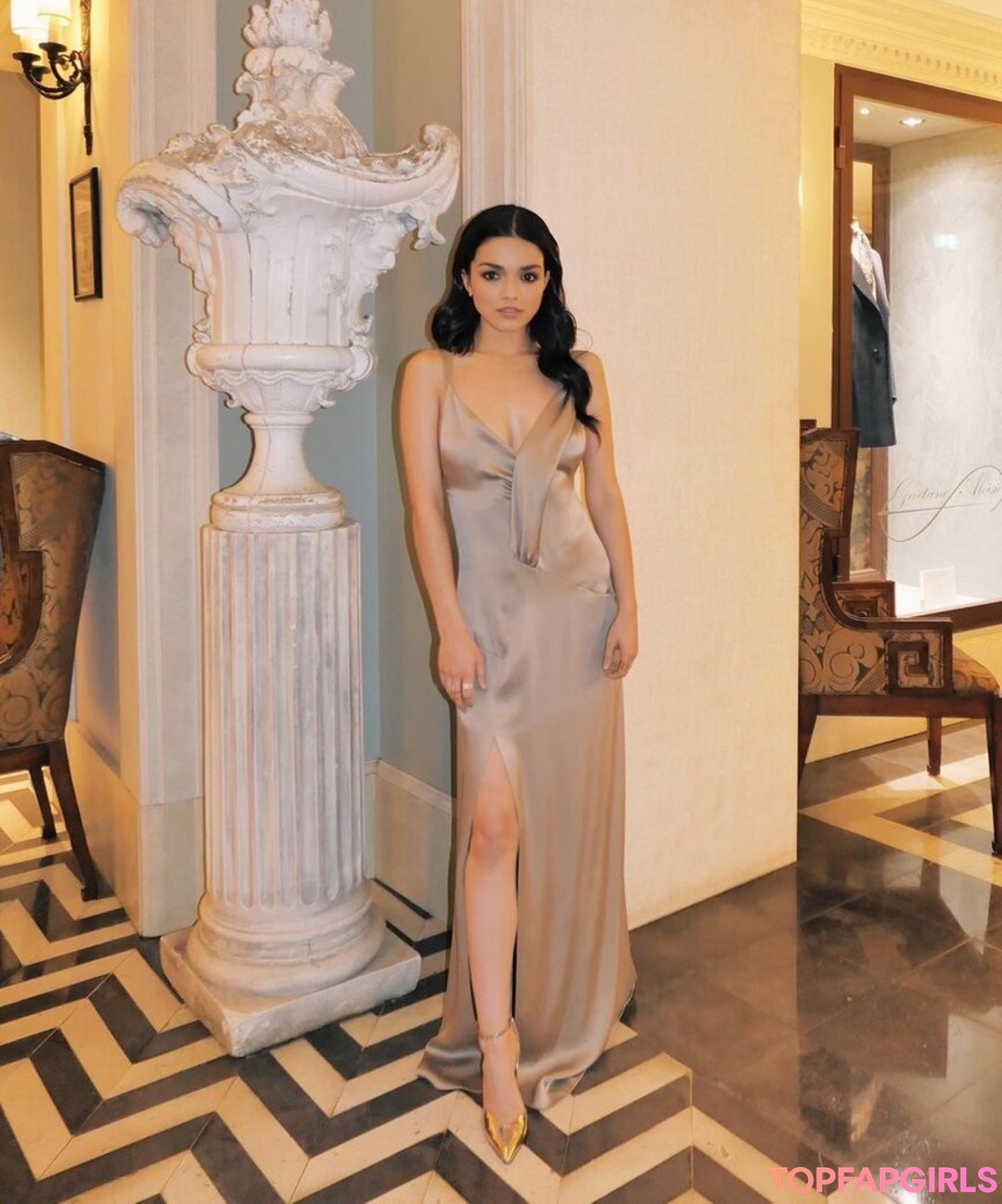 Foto desnuda filtrada de OnlyFans de Rachel Zegler #177 Foto desnuda filtrada de OnlyFans de Rachel Zegler #177