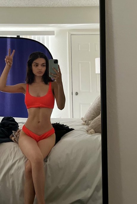 Foto desnuda filtrada de OnlyFans de Rachel Zegler